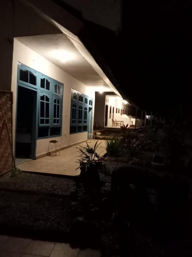The Village Rua Beach Homestay Eksteriør bilde