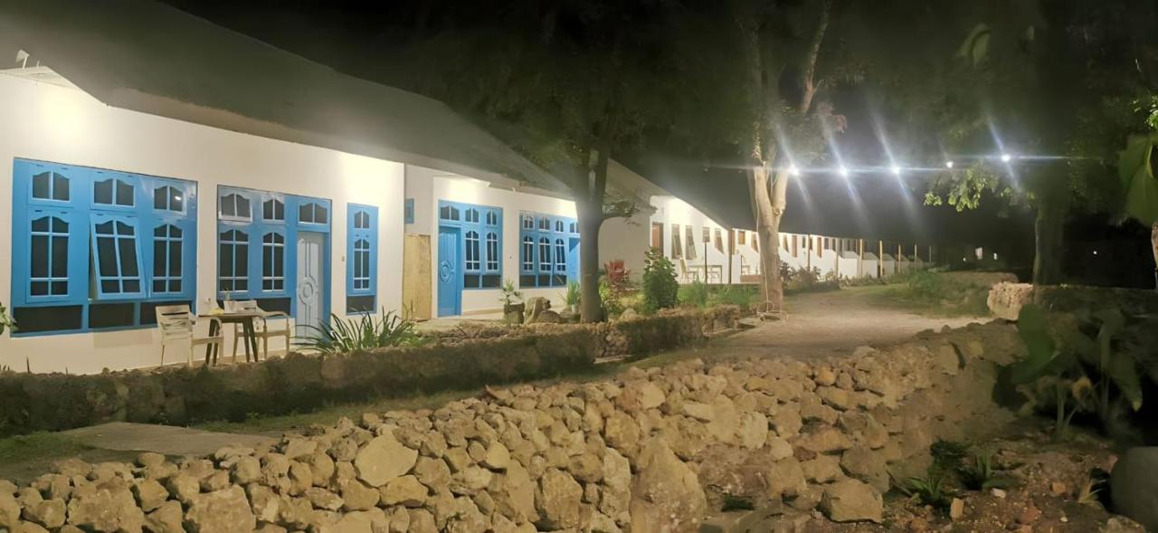 The Village Rua Beach Homestay Eksteriør bilde